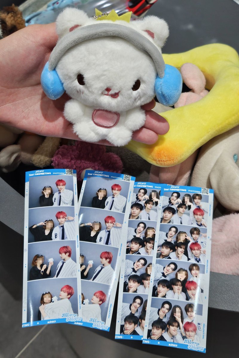 suchin_580's tweet photo. 김묨이랑 포토이즘 찍기 📸 ( 〃▽〃)

#xikers #싸이커스 #싸이커스x포토이즘 #road𝓨map #로디맵 #to_univer𝓍ity https://t.co/ejm7i2g5KE