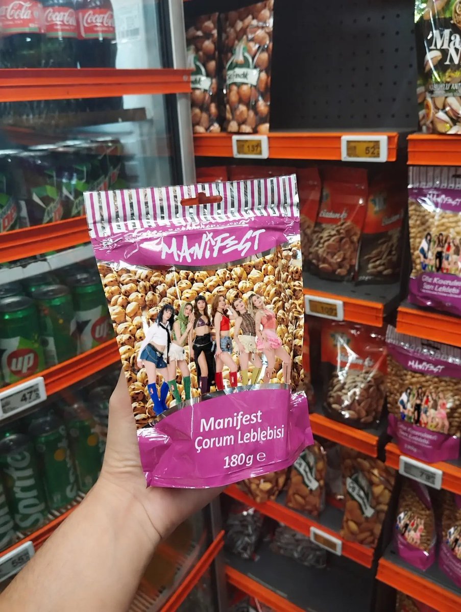 gossipmagazinn's tweet photo. Manifest grubuna özel “Çorum Leblebisi” ambalajı hazırlandı. 

• İstanbul’da bir çok markette mevcut. 
• Afiyet olsun. https://t.co/lGJFMX05va