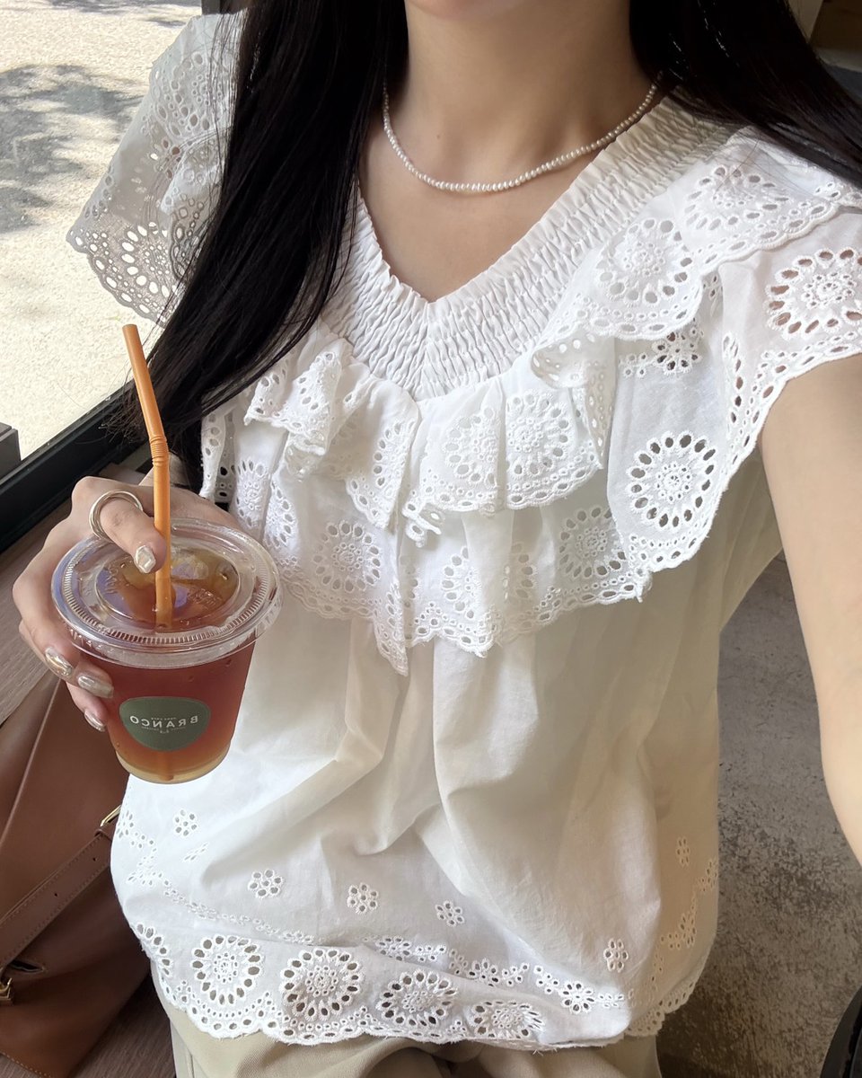 callautia_jp's tweet photo. これ、褒められ率高そう🤭☕️🤍
#ZOZOTOWN https://t.co/wCmNgPR2uK
