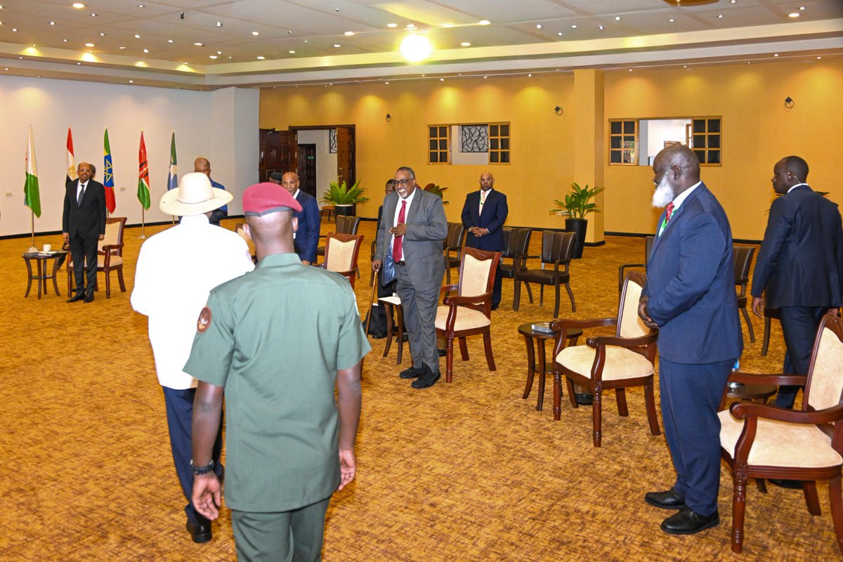 Commander1Blitz's tweet photo. H.E. President @KagutaMuseveni is chairing the Closed Consultative Session of Heads of State at the TCCs–AUSSOM Plus Somalia Summit at Speke Resort Munyonyo.

#AUSSOM https://t.co/d98rl4HDGr