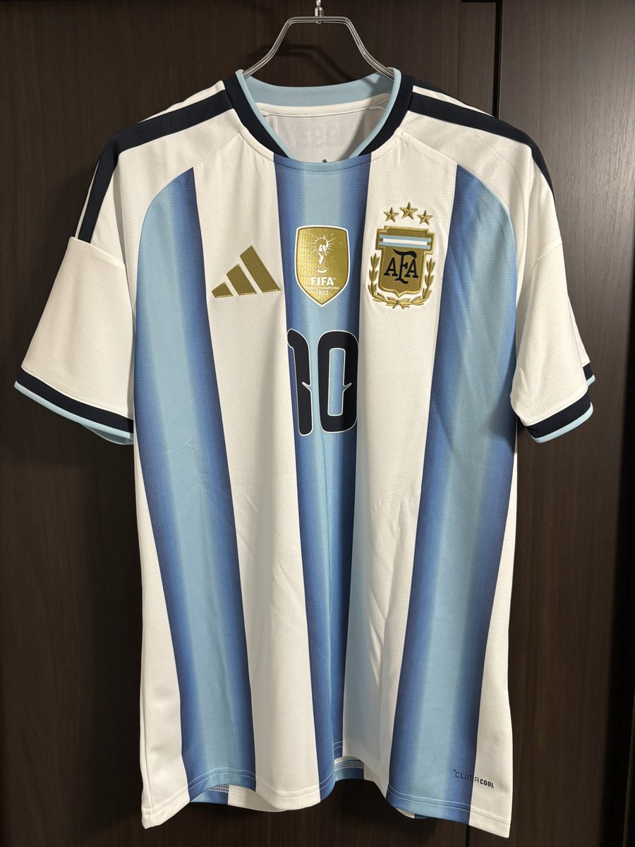 dekoini's tweet photo. 先日ネーム入れが完了して届いた🇦🇷✨ https://t.co/M4CgCBh6D1