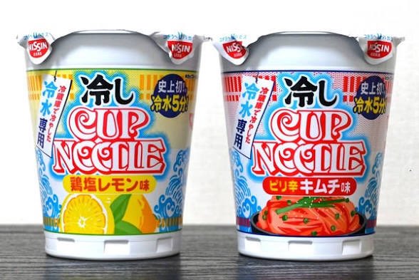 カフェ中 tweet media
