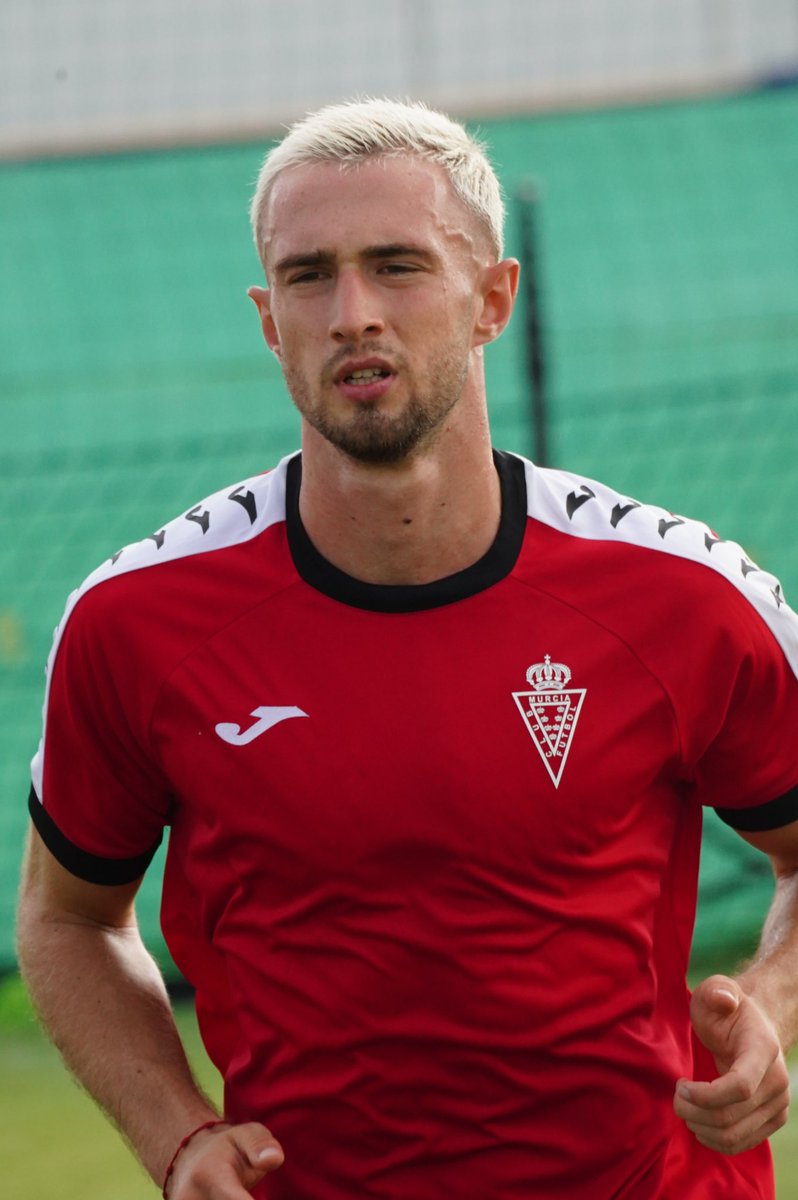 realmurciacfsad's tweet photo. 😁 Sesión de trabajo de 𝗩𝗜𝗘𝗥𝗡𝗘𝗦

📍 @PinatarArena https://t.co/hOQiSYey1r