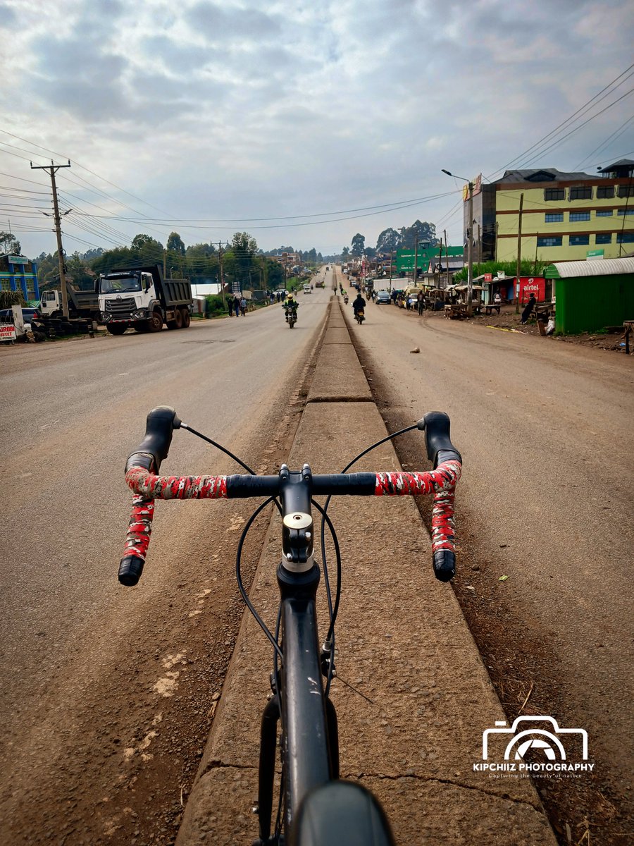 Kev_Kipchiiz's tweet photo. July bike photo dump,anyone?🚲 https://t.co/7K6y2juq1g