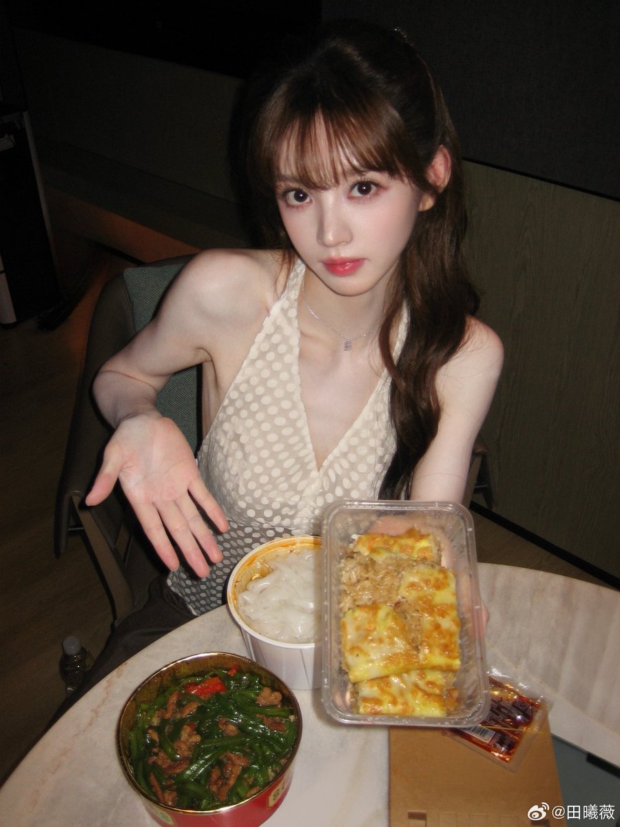 0aa_zz0's tweet photo. 내 여자 애교 개끼네...🤍
8월에도 행복한 일만 가득하기를 쪽🤍 https://t.co/cY7DCMHi6F