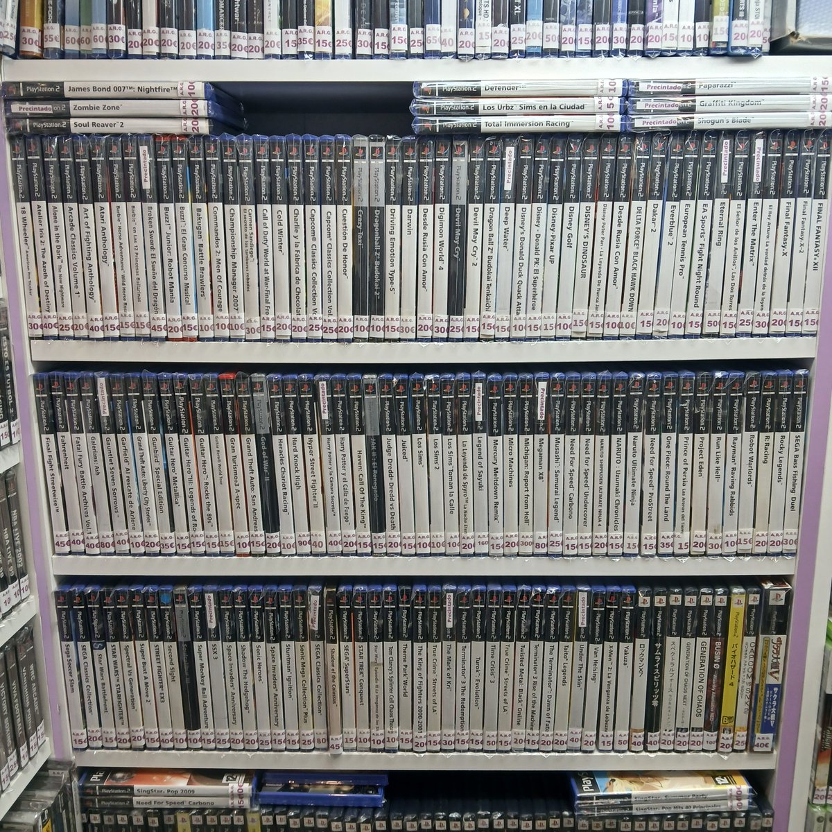 yumedes's tweet photo. Feliz viernes!!! Ya estamos en tienda con muchos artículos interesantes, os esperamos en los @Encantsnouseix en el carrer del dos de maig 227 local A30  al lado de la parada encanta de la linea 2 en #Barcelona #nintendoswitch #playstation #superfamicom somos #airunretrogames https://t.co/d8C95lxXmh