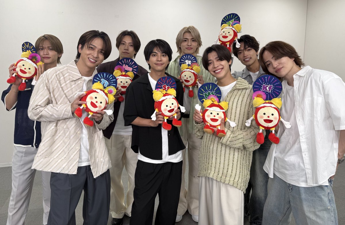 cx_mezamashi's tweet photo. あす1日(土)の #めざましどようび エンタメPick Up☝️

新体制2作目となるシングルをリリースする #timelesz にインタビュー🎤

新曲「消えない花火」🎇にちなみ「◯◯ない◯◯」エピソードや #松島聡 さんが盟友だから気づく #菊池風磨 さんの変化を語ってくれたよ✨

内容変更の際はご了承下さい https://t.co/649rfMvy4i