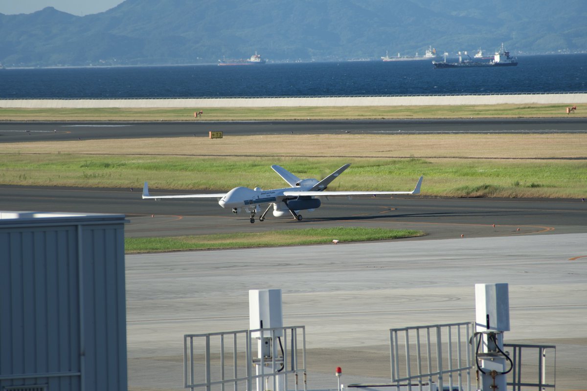 Dash828_'s tweet photo. 2026/07/27 RJFR/KKJ
JAPAN COAST GUARD
General Atomics MQ-9B Sea Guardian
JA480A
初めて撮影した無人航空機
#RJFR #北九州空港 #海上保安庁 #JA480A https://t.co/spe4Sf32SX