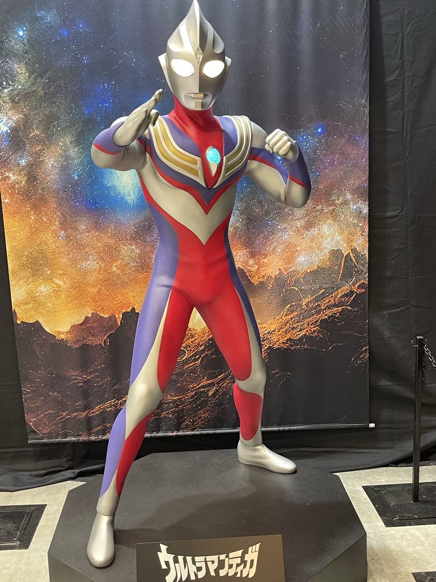 samesame0303's tweet photo. 今日はウルサマ参戦してきました。
まずは、展示コーナー！
相変わらず素晴らしい！！
バルタン星人を拝めるとは。
ティガもかっこよかった！
でもってお立ち台のババルウさん。あなたものすごく優しくていい宇宙人です！
#ウルサマ2026
#ウルサマ https://t.co/qv2xOUKFeW