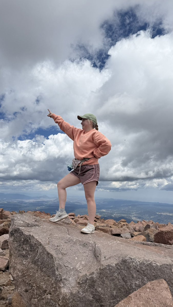 KittyKatHoots's tweet photo. Pikes Peak 🏔️ https://t.co/toeQ7knerO