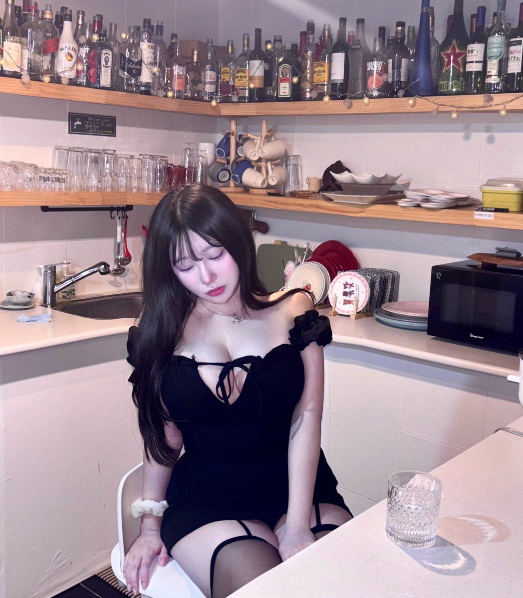 dndky9's tweet photo. #지인능욕 #지인박제 https://t.co/TMFk7Xijhx