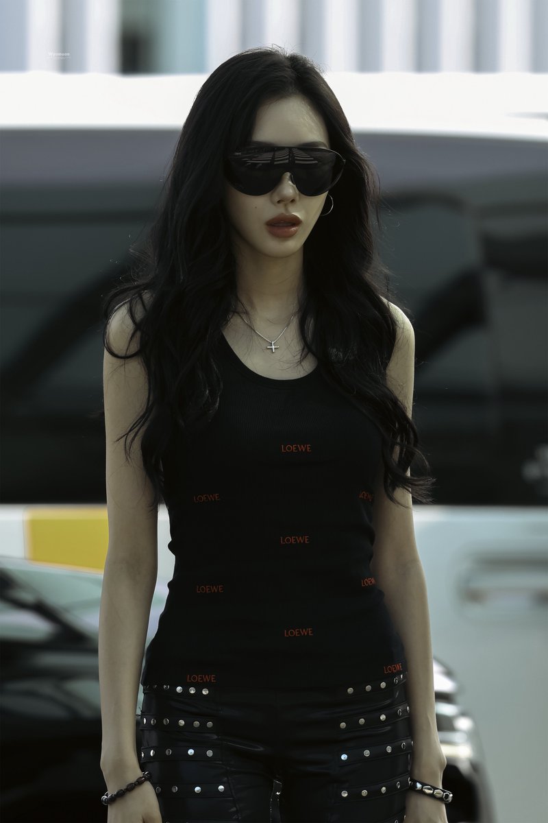 WyoMoon's tweet photo. 260731 ICN 🏍️🕶️ 

#aespa #giselle #지젤 #ジゼル #에스파 https://t.co/T4hYV98MAb