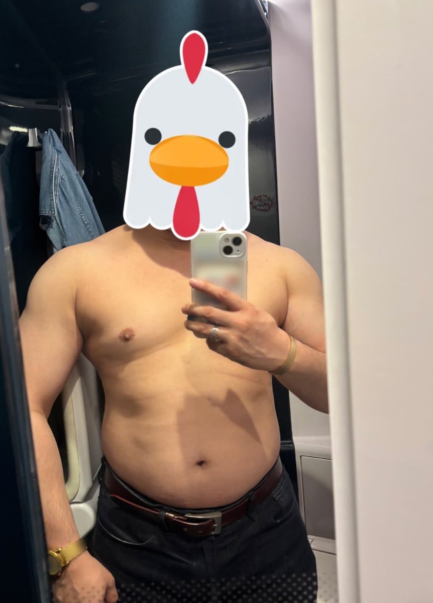 lhart_c's tweet photo. Well damn I got a belly now 😭😅 https://t.co/pJ4qUsp1Rq