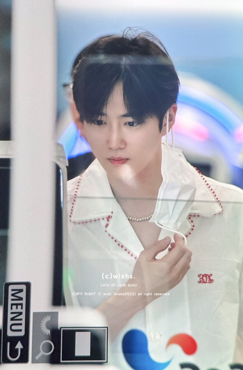 wishs0522's tweet photo. 260731 ICN

#수호 #SUHO #준면 #김준면 #金俊勉 #スホ #EXO
@weareoneEXO https://t.co/uIkyBTjKoe