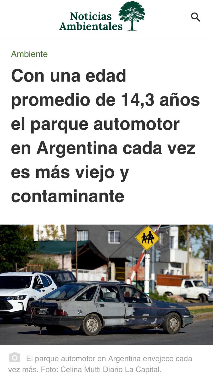 Xenakis__'s tweet photo. @Blackghouls ¿En ese país de mierda saben que existen autos de F1? Jajaj no lo creo cuando su parque vehicular es el más viejo de Latinoamérica. 😂😂 https://t.co/JRvoVXCaOn
