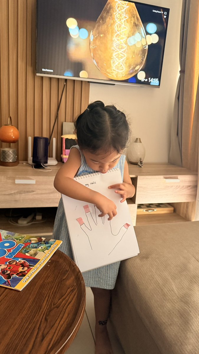 maubdlm's tweet photo. Mother-ing so hard 🤷🏻‍♀️ https://t.co/HlZkEvLER6