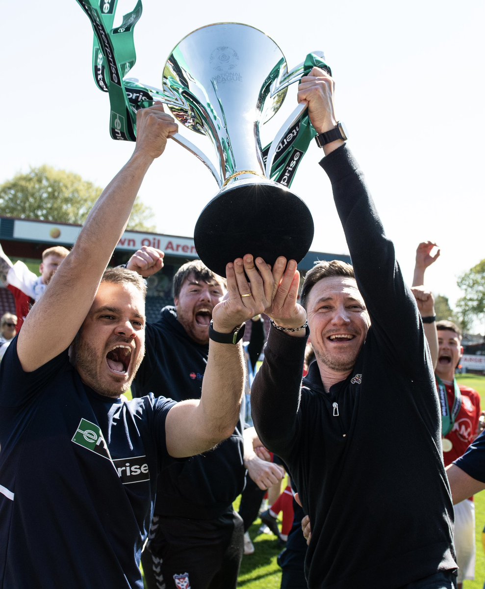 stumaynard's tweet photo. Thank you ❤️💙 #YCFC https://t.co/cWtxaPeXD7