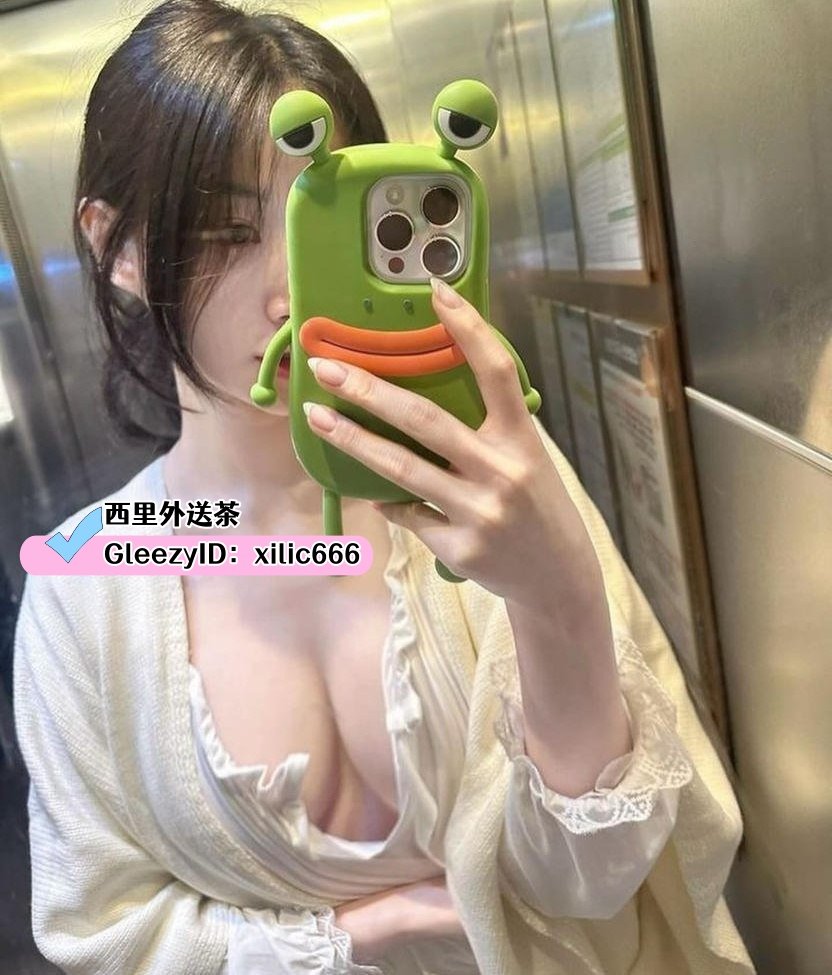 k86y8m's tweet photo. #是個欲求不滿的女人  
嘴上功夫最是厲害 
喜歡在浴室玩 可以幫洗殘廢澡
賴：monesa74
Telegram：@xilic666 https://t.co/R2v6a3xCRo