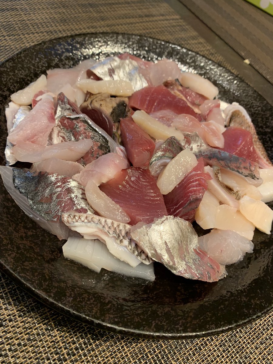 skanayaneko's tweet photo. 切れ端です‼️食費代節約してます🙇 https://t.co/B5GhipufVm
