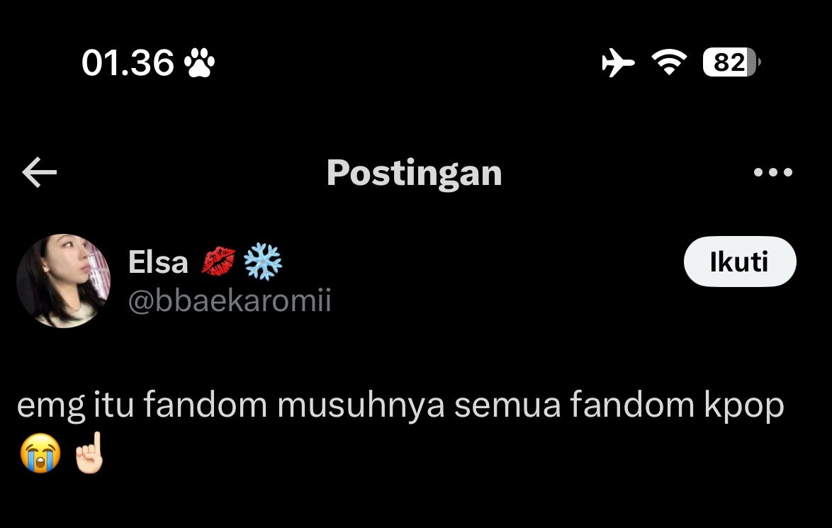 myAmygdala93's tweet photo. Kasih tau gua bedanya di musuhin sama ga di musuhin tu apa? 
Soalnya bts bisa sesukses ini selain karena kerja keras mereka, ini jg berkat dukungan dr fansnya sendiri, ga ada gotong royong sama fans lain.
Kita streaming sendiri, kita vote sendiri, kita beli album dan merch pake duit sendiri.
Bahkan angka streaming 1 fandom yg katanya di musuhin sama semua fandom aja masih menang yg fandomnya banyak di musuhin 😂

1 vs 1001 fendem yg menang tetep yg sendiri wkwkwk