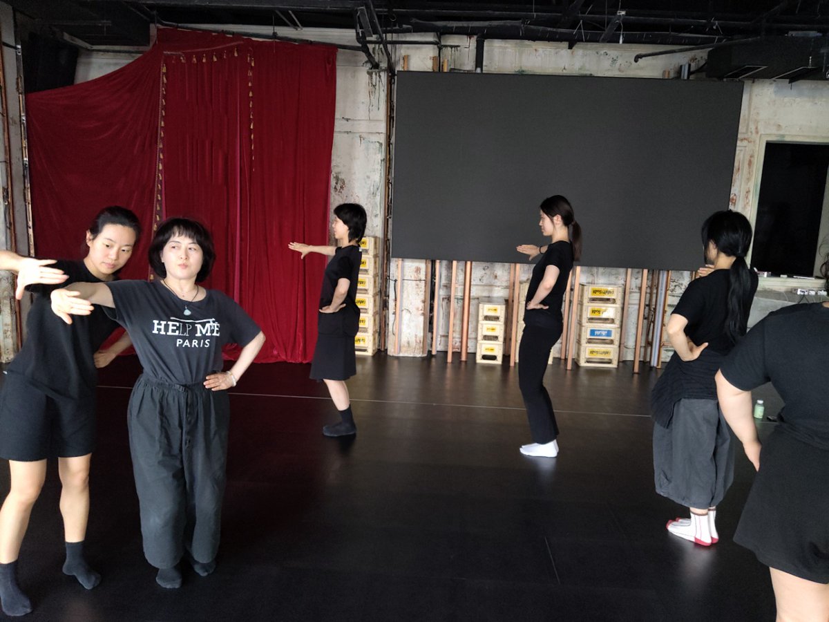 puritanorikoppp's tweet photo. 3月から7月まで中国上海で語学留学してました！完全ゼロレベルからの中国語学習でしたが、たくさんの方にサポートしていただき楽しく4カ月半の留学を終えることができました！まだ日常会話初級ですが、これからも中国語学習を続けていきます！今、とっても元気に東京におります！いつか上海でも演劇を https://t.co/fVFptkiX11