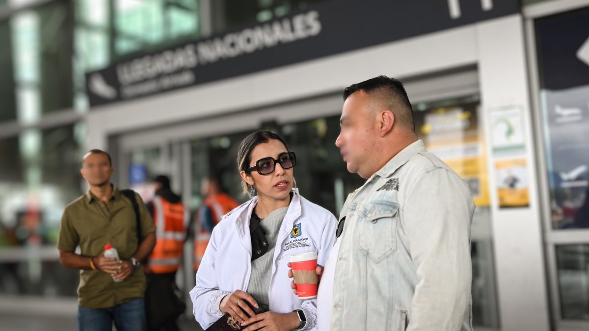 GAquinteroA's tweet photo. La trata de personas puede comenzar con una falsa oferta laboral o una atractiva propuesta para viajar al extranjero. Entre enero y junio de 2026 la RedActiva liderada por @GobiernoBTA atendió 50 posibles casos, realizó 250 intervenciones y evitó que al menos nueve personas continuaran viajes con indicios de captación.

Con el alcalde @CarlosFGalan, la articulación entre @OIMColombia, @MigracionCol y otras entidades hemos realizado más de 594 actividades, llegando a 20.400 personas. Una alerta a tiempo protege la libertad y cambia una vida.