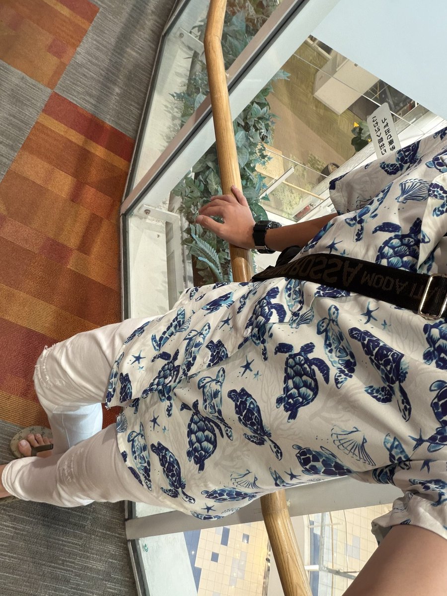 Connecting9672's tweet photo. 見た目凄いモアナ観るだろって格好でスパイディ観る笑笑 https://t.co/ZWyf5C7qOR