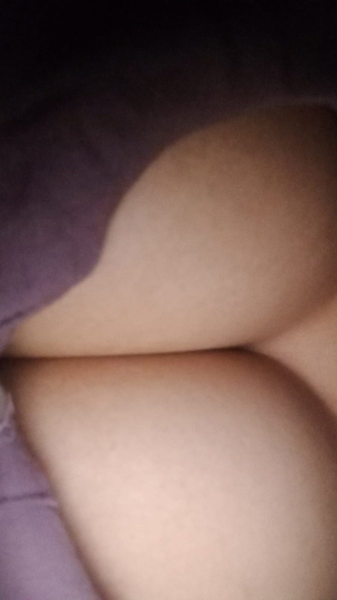 angepwis's tweet photo. mau aku coliin pake tt aku?😋🤭 https://t.co/VkK3Vzp1lB