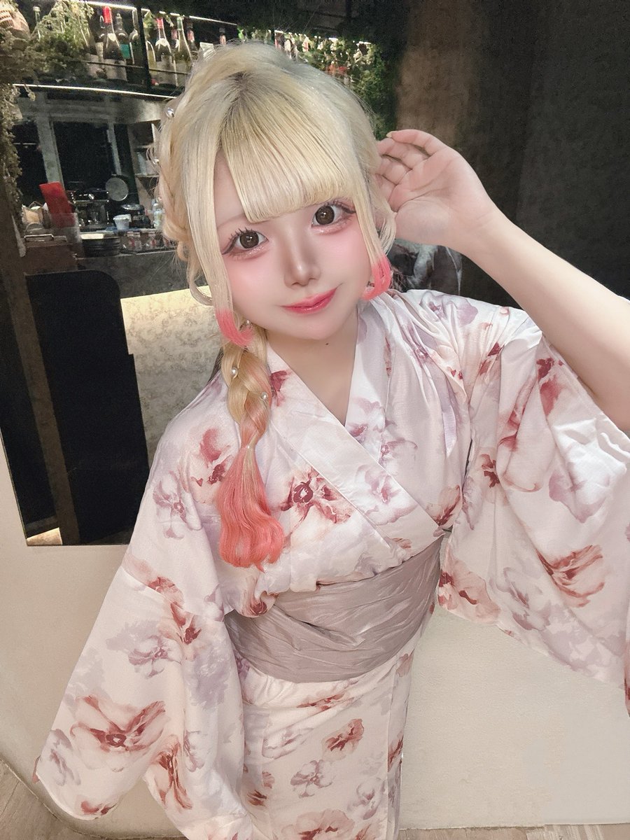 maikachandayou_'s tweet photo. 昨日！ありがとう！
今年初浴衣はピンクにしたよ🍧 https://t.co/idUVAKAiZK