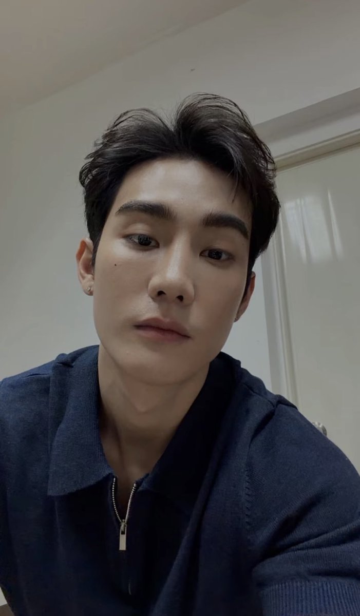 FoxMochi23's tweet photo. What a handsome view to start my afternoon.. ☺️☺️☺️🫶🫶🫶

#fforce_ https://t.co/SgVhyyfw9R