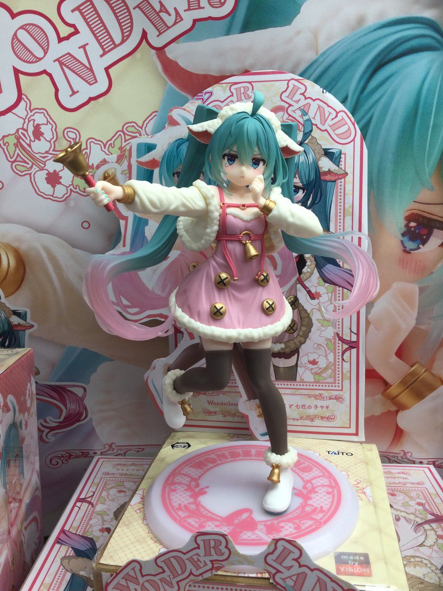 kokado_oyama's tweet photo. こんにちは～🐙です🌟
台座含めて30cm！ポージングも表情も美麗なT -mostのミクちゃんと小ヤギモチーフのフワフワ衣装にちょっと涙目の表情が可愛いwonderlandのミクちゃんが入荷💕
美しい♡可愛い♡どっちが好み😍？ぜひチェックしてね！
#ゲームセンター
#プライズ
#イオン小山 https://t.co/M1J0ApdPgY