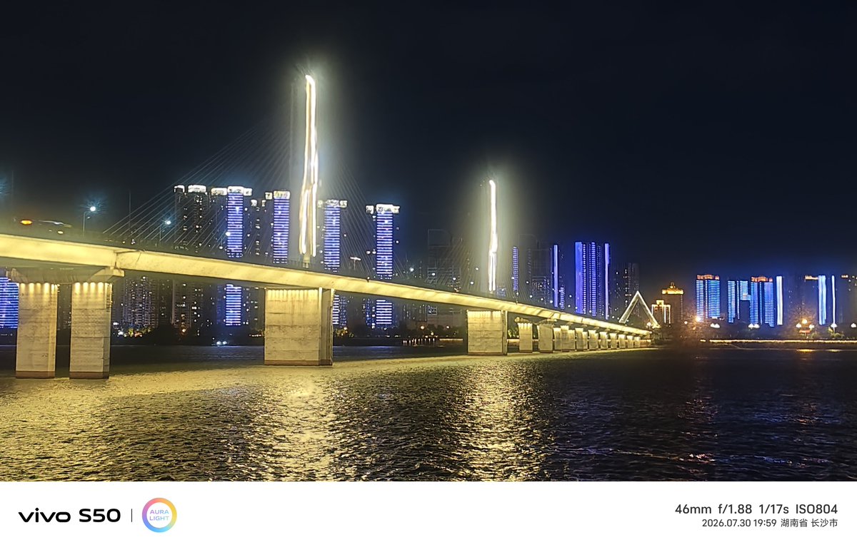 mkcaomt's tweet photo. 昨晚拍摄了夜景真美
#ManKiCheung #Changsha #Nightview #文麒翔 #长沙 #夜景 https://t.co/2JUeeH6V32