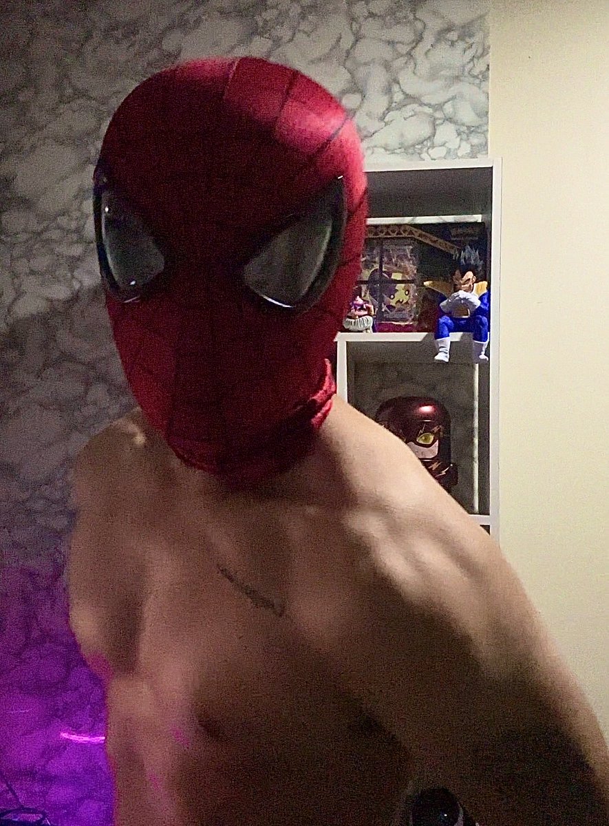 Ekko_Geeko's tweet photo. Regalo de ayer de un suscriptor.
Así si se los premia xD 
#spiderman https://t.co/ufS559N31k