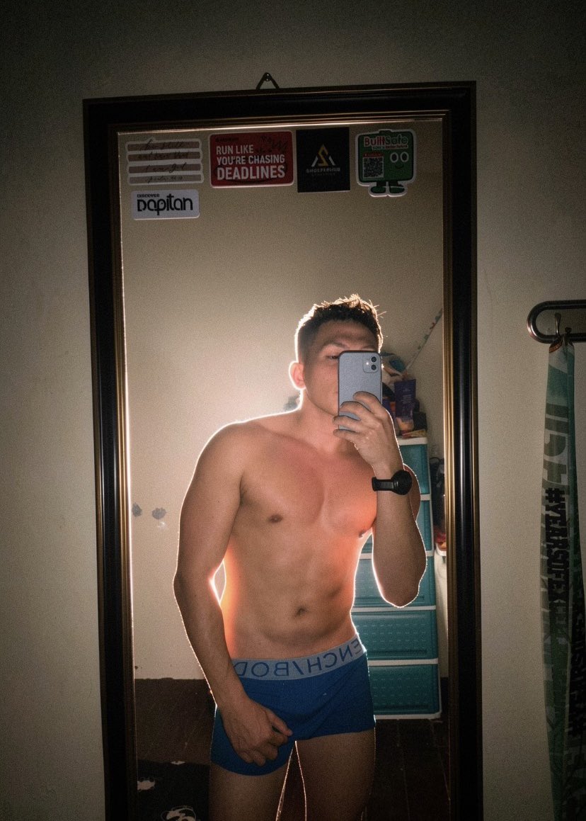 markyexplorerRL's tweet photo. Wazzup, Friday! https://t.co/anvVqT3TS9