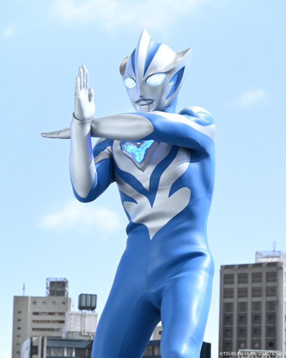 TsuburayaGlobal's tweet photo. A wish for your August:
courage when you need it, kindness in your days, and friends by your side. 💙

#UltramanTeo https://t.co/o1khquijA9