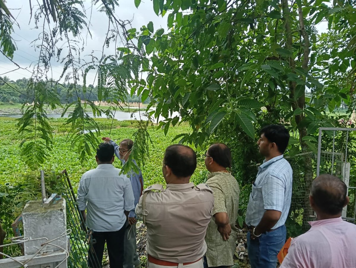 tapadar939248's tweet photo. বড় কোবলা–চাপাহাটি পর্যটন কেন্দ্রের সম্ভাবনা খতিয়ে দেখতে আজ পূর্বস্থলী ১ নং ব্লকে সরেজমিনে পরিদর্শন করলাম।
এই অঞ্চলের প্রাকৃতিক সৌন্দর্য ও পর্যটনের সম্ভাবনাকে কাজে লাগিয়ে কীভাবে একটি আধুনিক,আকর্ষণীয় পর্যটন কেন্দ্র গড়ে তোলা যায়,সেই বিষয়ে বিস্তারিত আলোচনা ও পর্যালোচনা করা হয় https://t.co/nV0ZzA37TY
