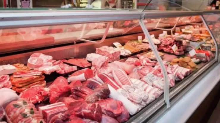 NicolasBlanco81's tweet photo. 🔴 | Carnicerías en crisis.

Las ventas no alcanzan para cubrir los costos fijos. 

Varios comerciantes deben vender el fondo de comercio o cerrar.

El consumo sigue en baja y el poder adquisitivo no acompaña. Los locales de barrio son los más afectados en esta situación que se profundiza.