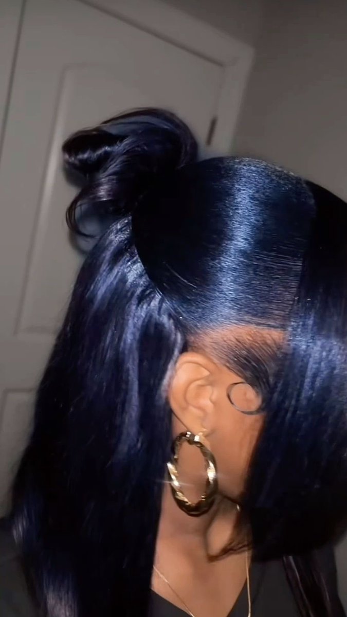 wehat3nay's tweet photo. i still yearn for my hair to be this color.. https://t.co/7cUgPSRGDR