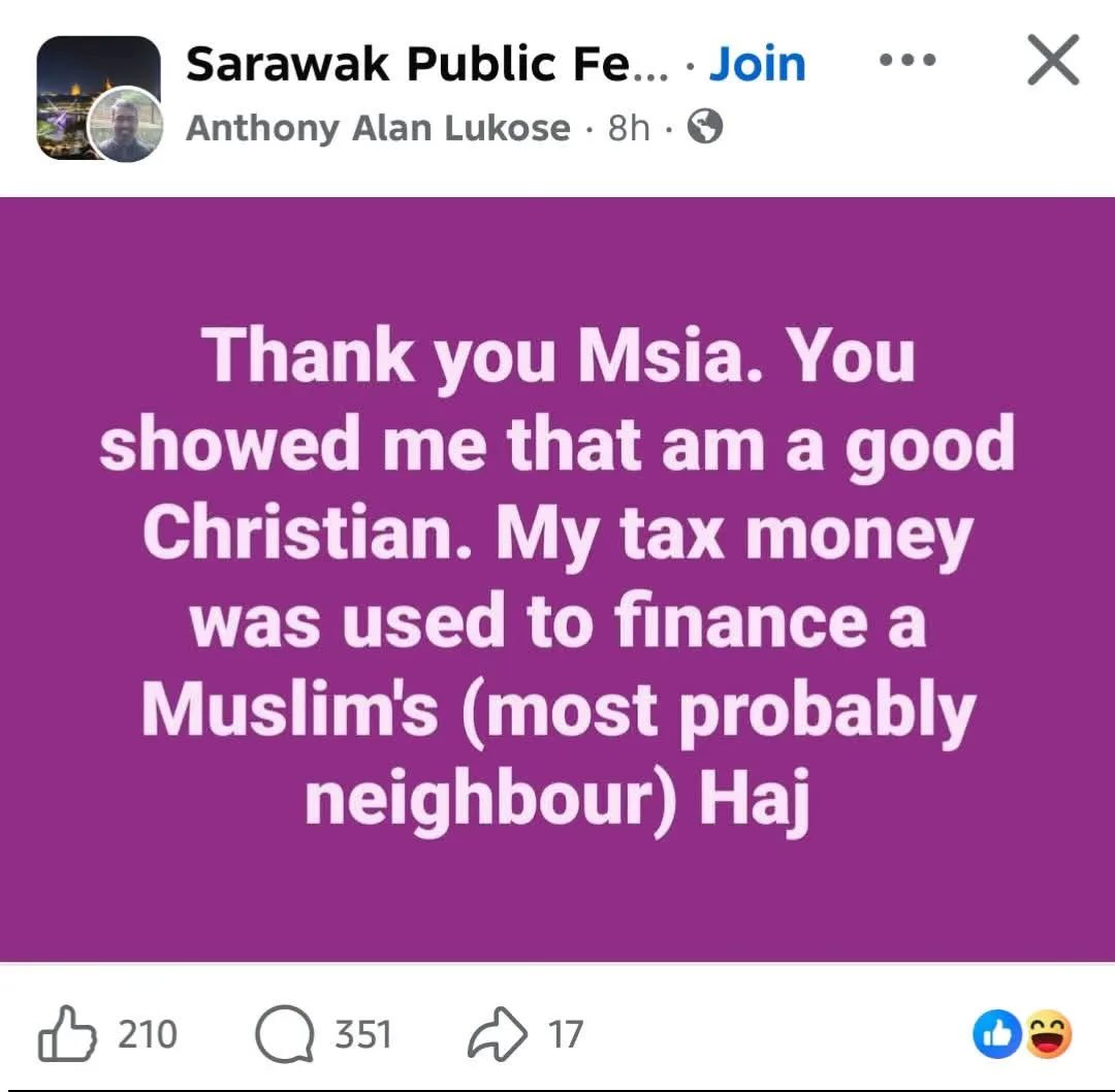 BendiTheBagak's tweet photo. Staff INDIA CIMB yang dulu hina kes kematian arwah Adib, kini cuba cetus ketegangan agama di FB

@CIMB_Assists masih simpan lagi staff macam ni, barangkali pegang jawatan tertinggi.

Nama dia ANTHONY ALAN LUKOSE.

Btw, India ni kalau masuk Kristian dia ingat dia mat salleh ek? https://t.co/Z7C92FsGba