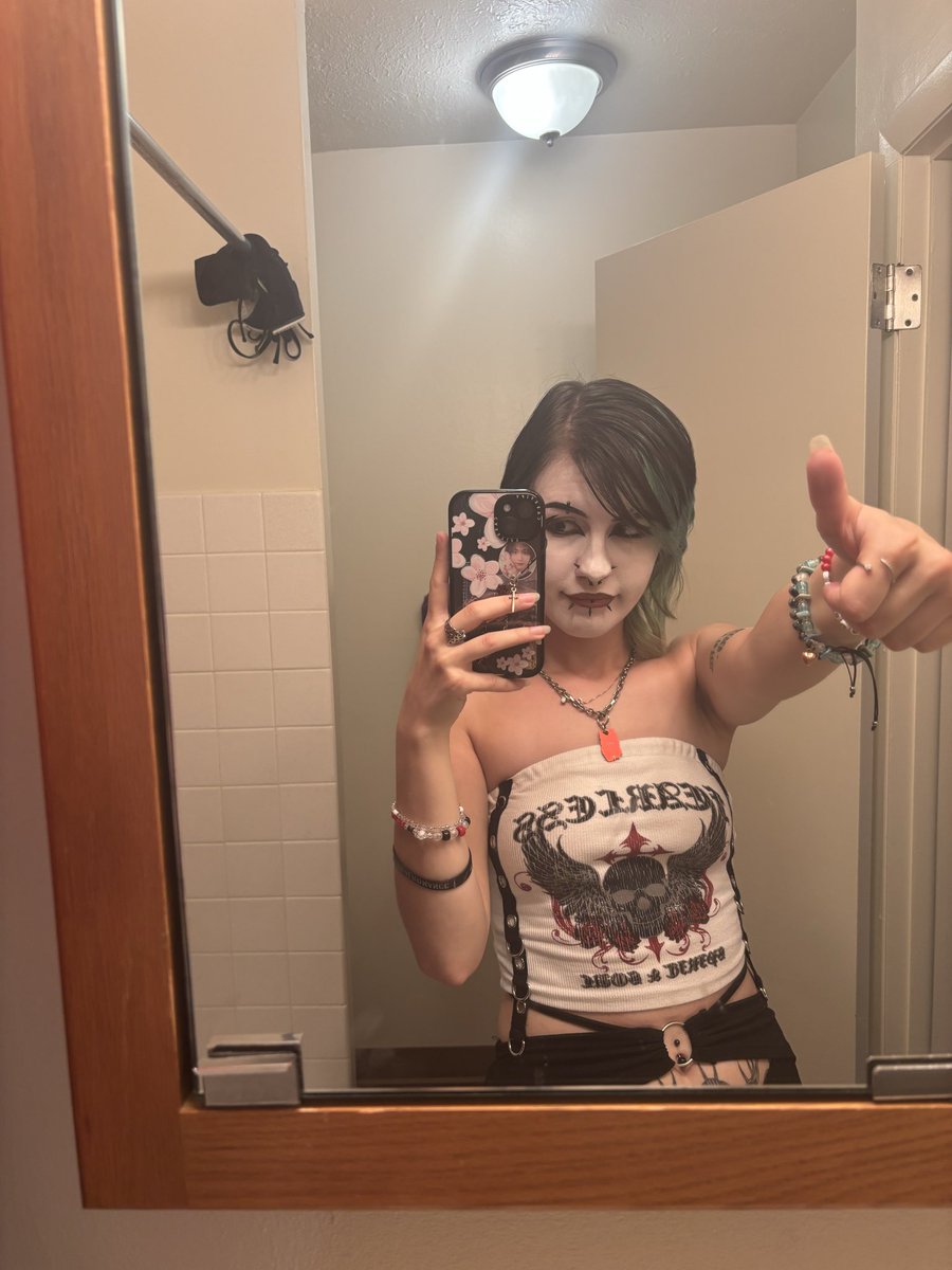vampiremtz tweet picture