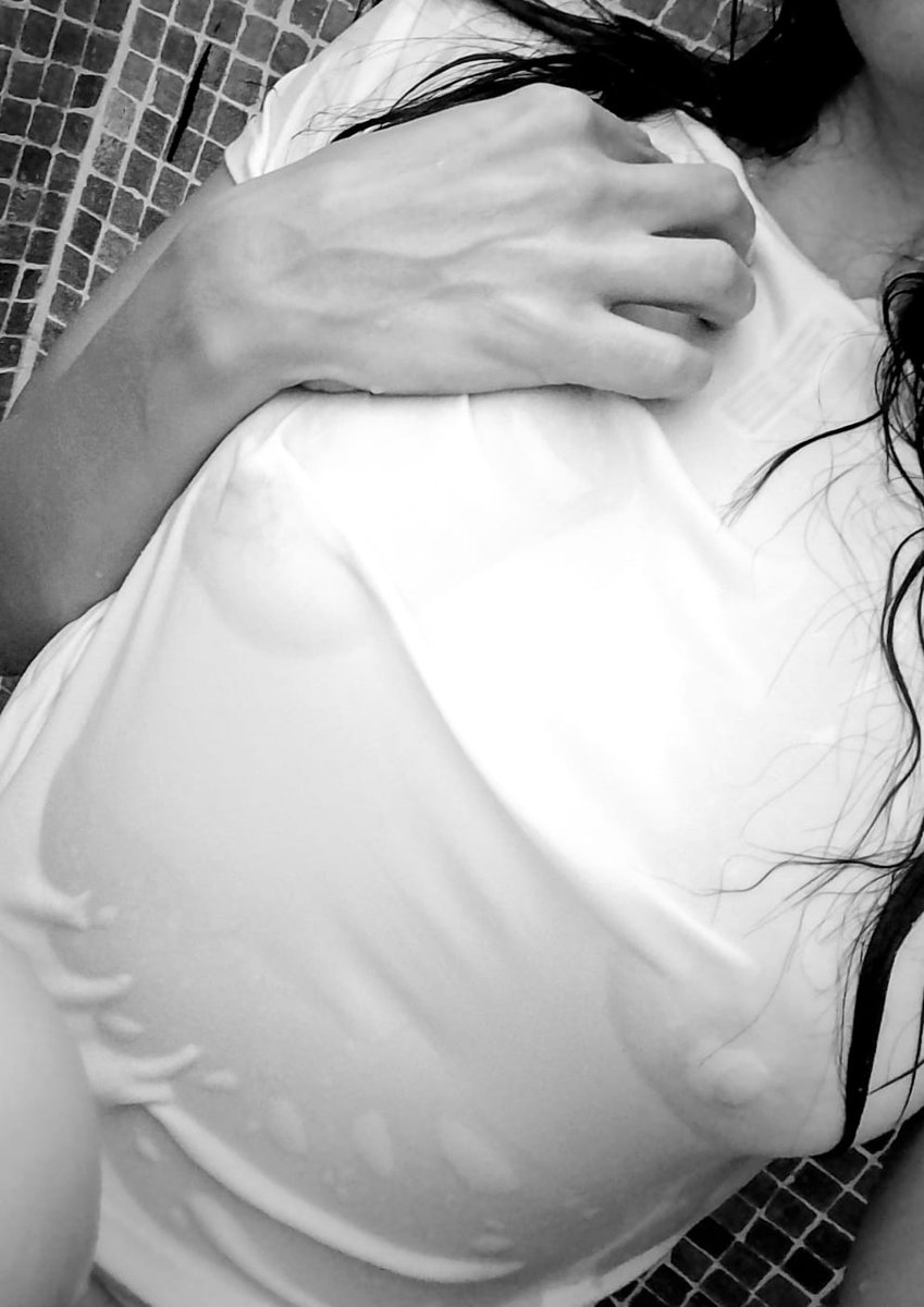 Leinah89's tweet photo. #content #contentcreator #picoftheday #girlnextdoor #girlneeds #lingerine #summertime #nsfwcontent #photography #woman #artgallery #tuesdaymood #whiteaesthetic #wearwhite #onlyfans https://t.co/iAmyCdA4ZK