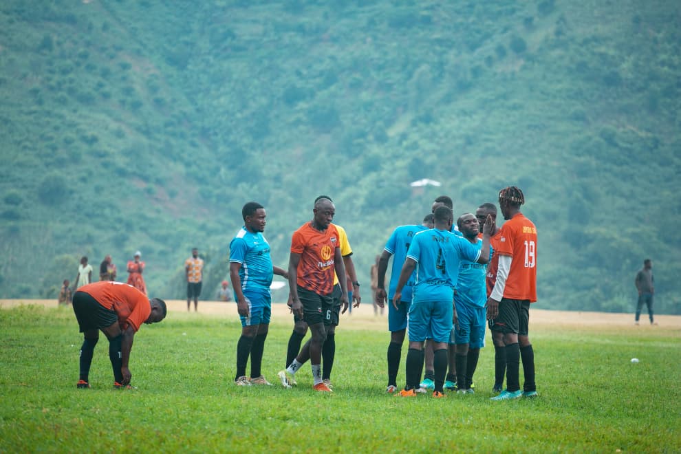 RwexTournament's tweet photo. Home: The drums lead.
Away: Our voices do.
Friendly or not, RHT Select shows up.
Same badge. Same fight. Different pitch.
@RonacoAnnal @kautaphilly @Charlienwa @DonaldOkwany @MbianTourismLTD @withy87850 @MudaLuminaryUg
#RHT2026 https://t.co/xw7nwEOwhy