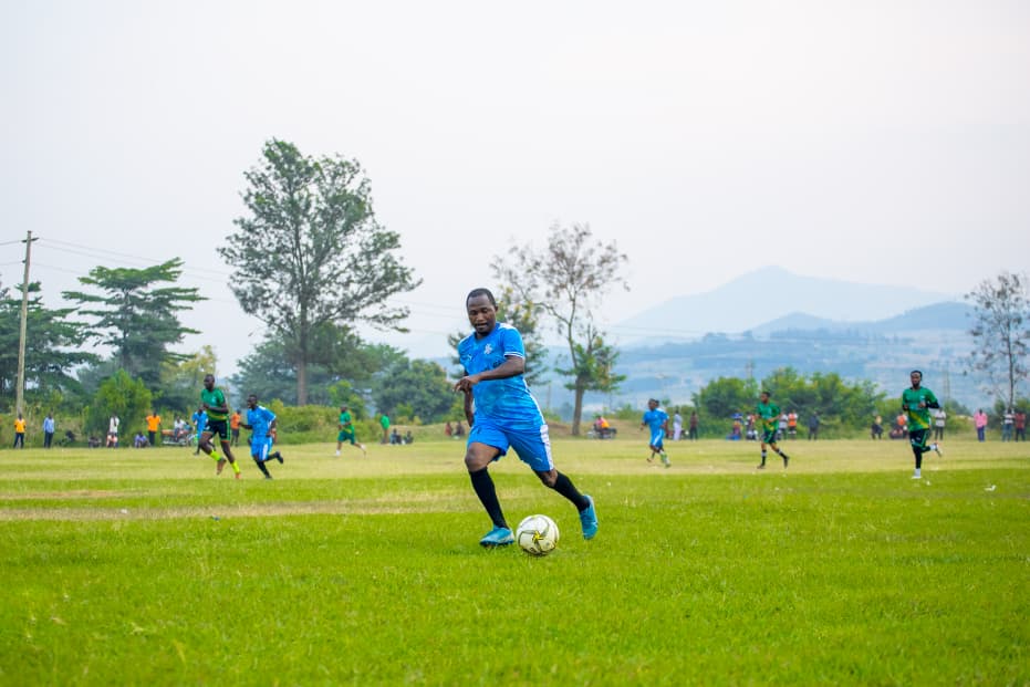 RwexTournament's tweet photo. Home: The drums lead.
Away: Our voices do.
Friendly or not, RHT Select shows up.
Same badge. Same fight. Different pitch.
@RonacoAnnal @kautaphilly @Charlienwa @DonaldOkwany @MbianTourismLTD @withy87850 @MudaLuminaryUg
#RHT2026 https://t.co/xw7nwEOwhy