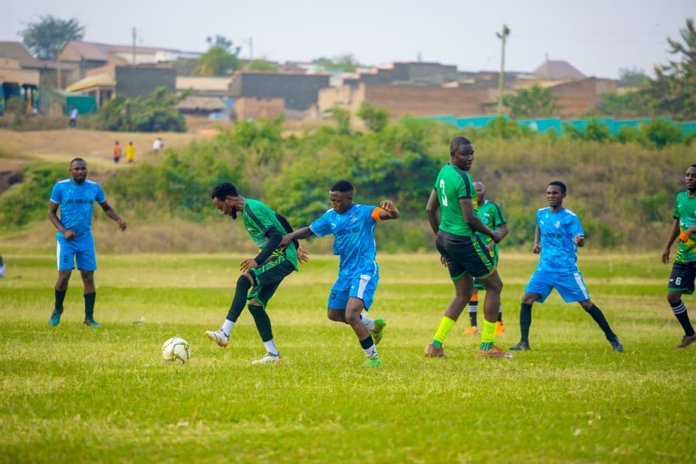 RwexTournament's tweet photo. Home: The drums lead.
Away: Our voices do.
Friendly or not, RHT Select shows up.
Same badge. Same fight. Different pitch.
@RonacoAnnal @kautaphilly @Charlienwa @DonaldOkwany @MbianTourismLTD @withy87850 @MudaLuminaryUg
#RHT2026 https://t.co/xw7nwEOwhy