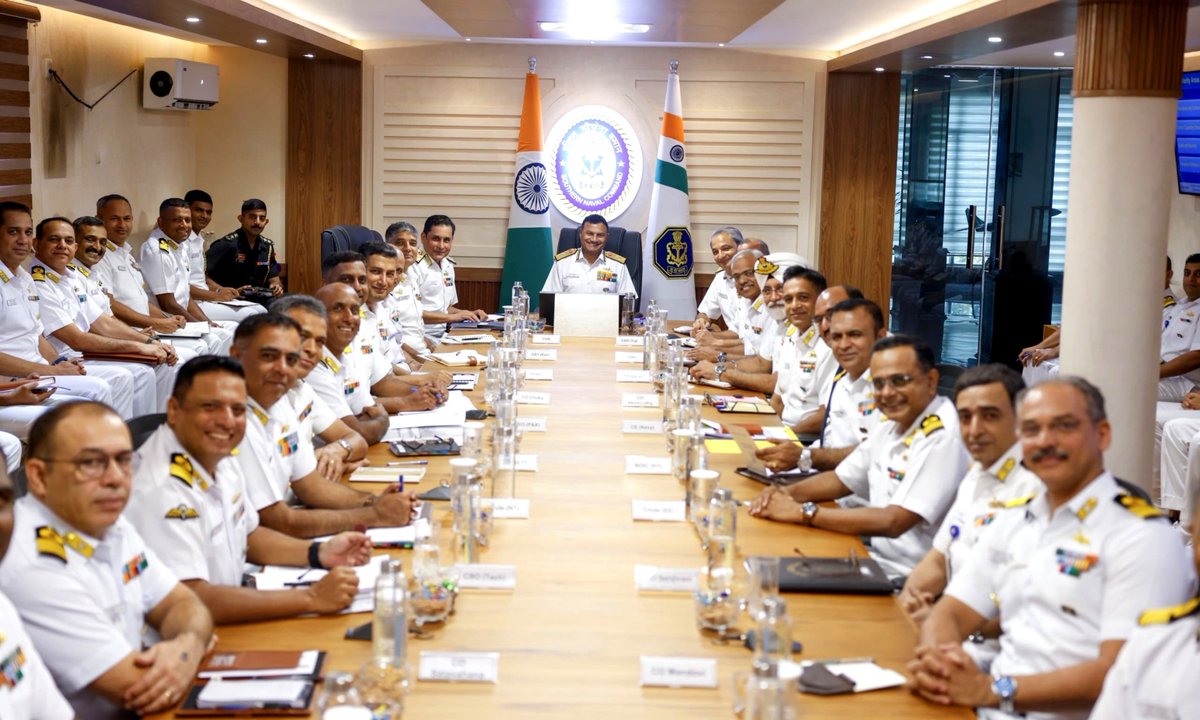 IN_HQSNC's tweet photo. Admiral Krishna Swaminathan, Chief of the Naval Staff, arrived at #SouthernNavalCommand, Kochi on a two-day visit on 29 Jul 26. 
He was received by VAdm Sameer Saxena, #FOCINC #SNC.  During the visit, he was briefed on operational activities, training initiatives and key capability-enhancement projects at SNC.
The visit reinforced the #IndianNavy’s People First and Always approach and reiterates it’s commitment to build itself into an agile, adaptive and technically-skilled force that is adept at executing challenges across the full spectrum of naval operations.
@indiannavy @IndiannavyMedia @SpokespersonMoD @DefenceMinIndia @DefencePROkochi