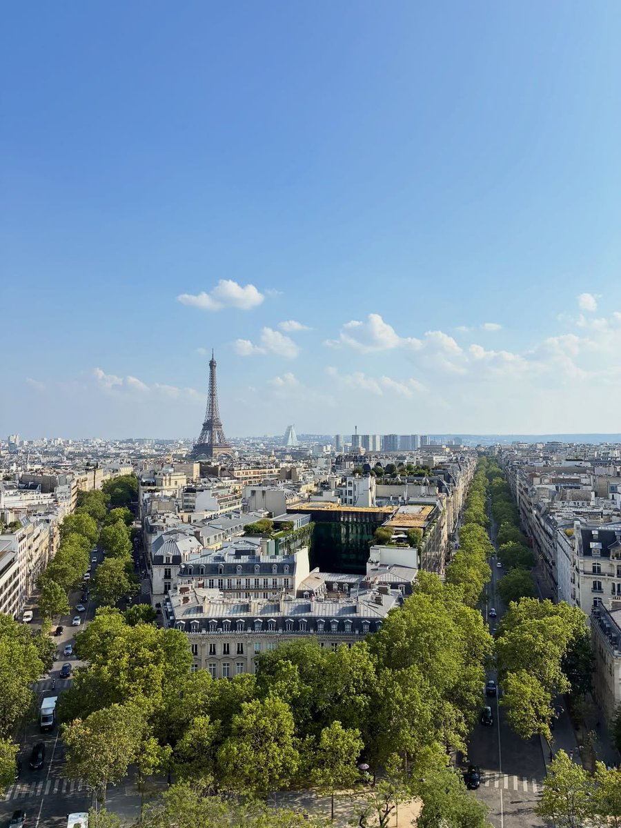PrettyCitiesX's tweet photo. Paris, France 🇫🇷 https://t.co/1QwaLFMbpo