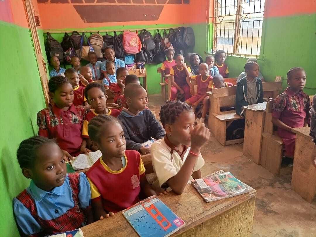 smartcodecademy's tweet photo. 💻🌟 Shaping the Future, One Student at a Time!

From primary classrooms to secondary schools, young minds are discovering the exciting world of Coding and Robotics. Every lesson builds creativity, critical thinking, problem. 

#techimmersion #techorganization #Digitalskills https://t.co/BBMNvrk0KE