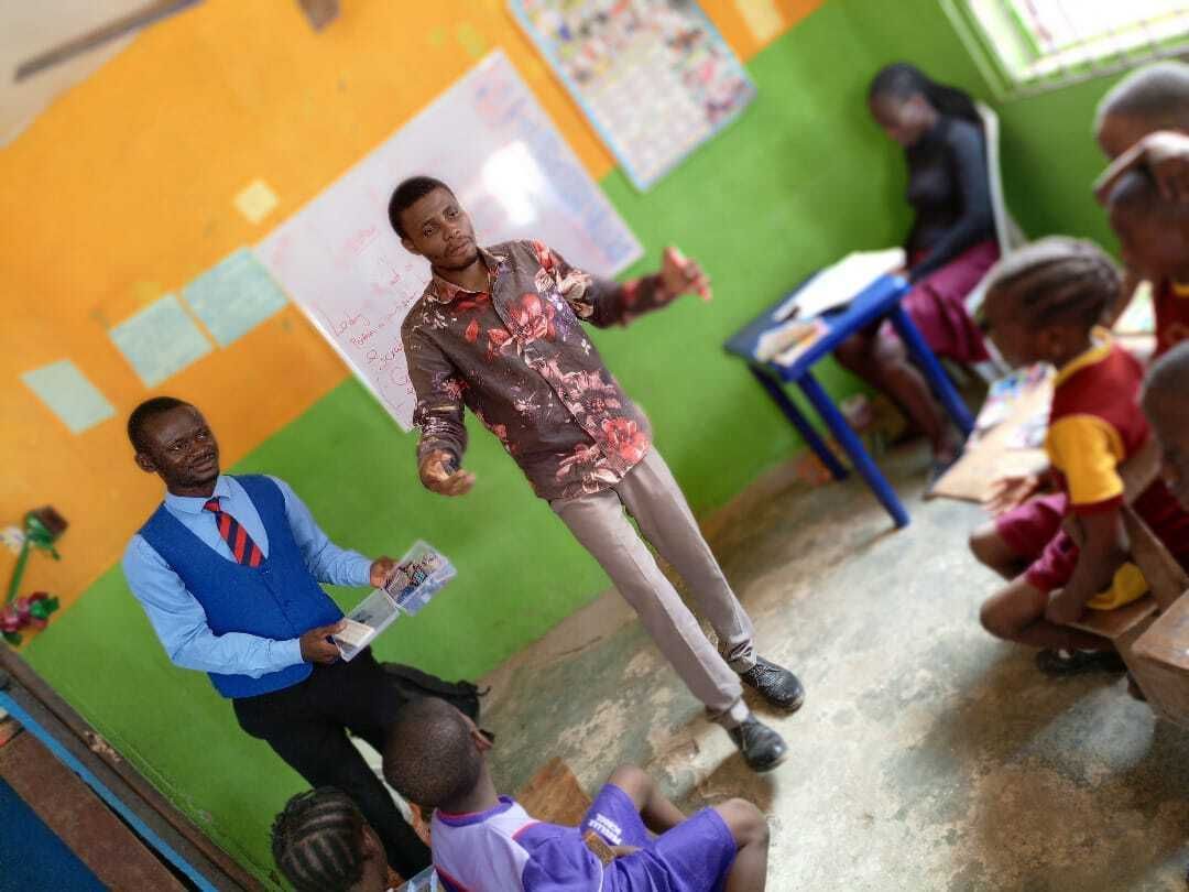 smartcodecademy's tweet photo. 💻🌟 Shaping the Future, One Student at a Time!

From primary classrooms to secondary schools, young minds are discovering the exciting world of Coding and Robotics. Every lesson builds creativity, critical thinking, problem. 

#techimmersion #techorganization #Digitalskills https://t.co/WjmweNoXhY