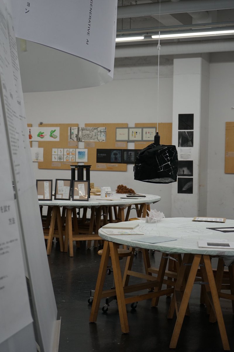 nami_10010's tweet photo. 早稲田学部3年による展示

学生によって展示空間が設計されている
自分たちの作品を魅せるために。

会期7/31〜8/2 https://t.co/GrOtQ3CgLH