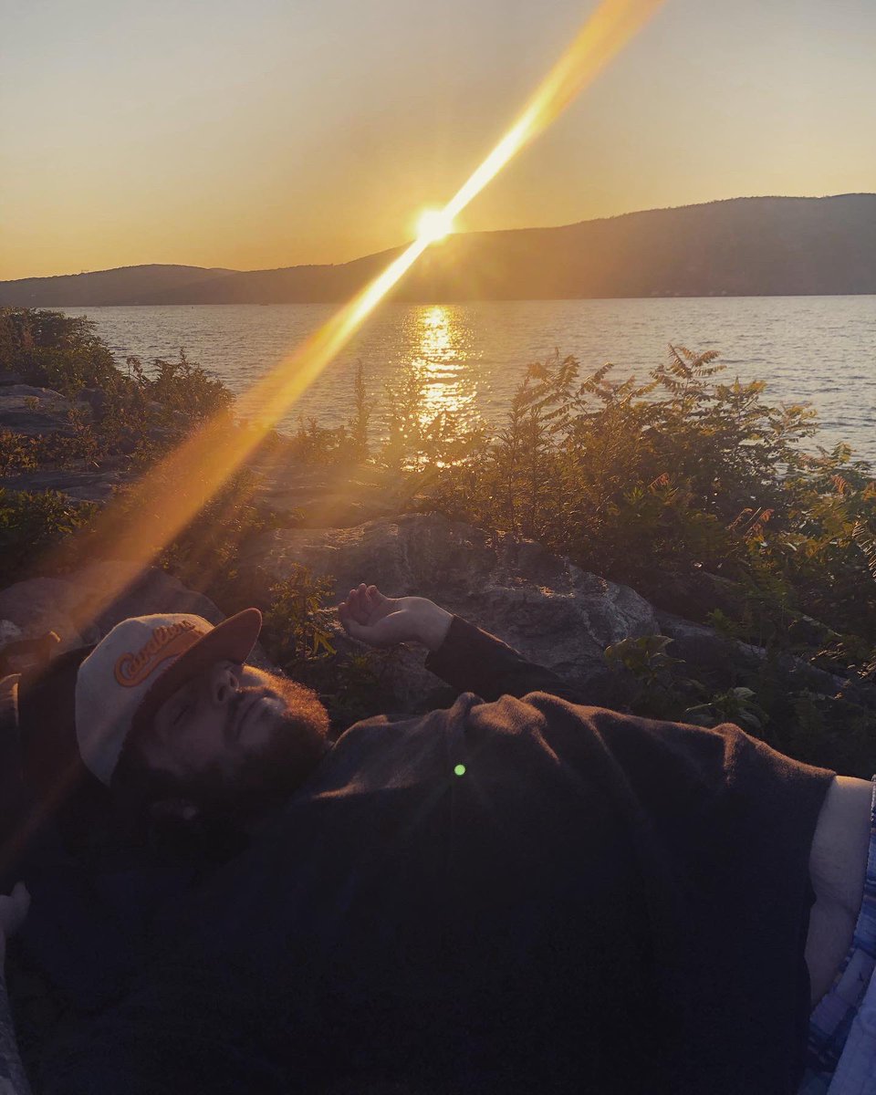 bone_didion's tweet photo. 4 years ago now. He was my best friend during probably the most aimless years of my life. We got sober together used together then could never get it to sync back up. At the end he kept asking for a safe-ish dope # I ignored his calls, bitter that I was sober. He died that night https://t.co/zyltRDqGuC
